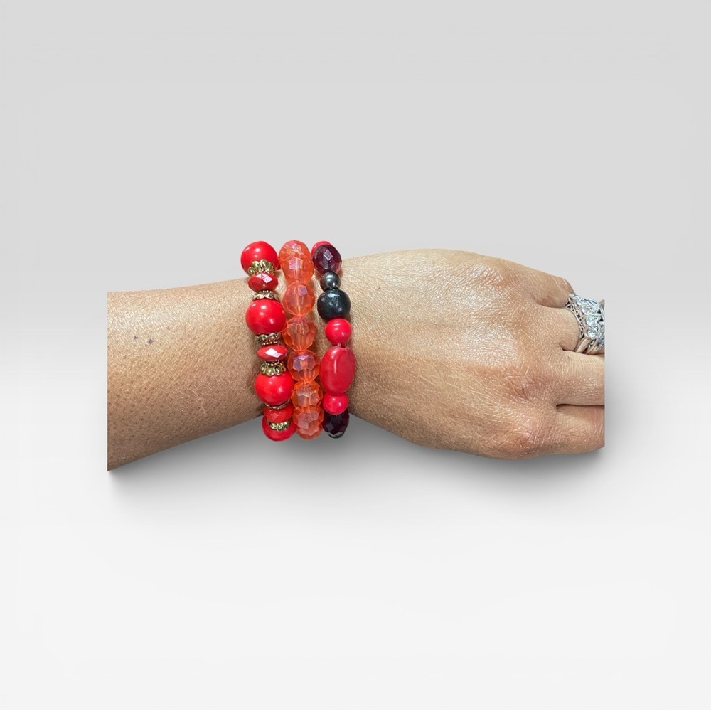 Elegant Red and Black Beaded Bracelet Set